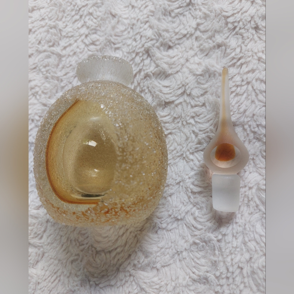 Sugar Glass Perfume Bottle - Picture 6 of 9